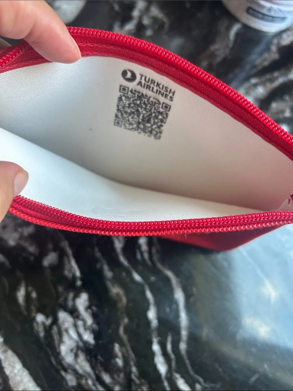 Lacoste compact zip